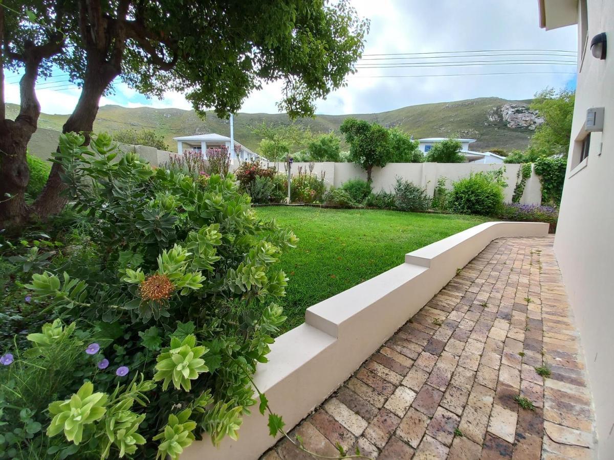 Steenbok House Hermanus Kültér fotó