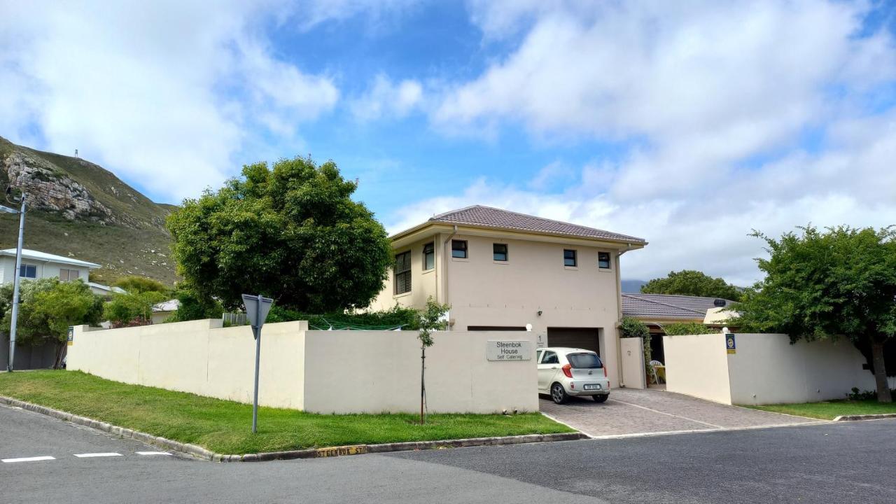 Steenbok House Hermanus Kültér fotó